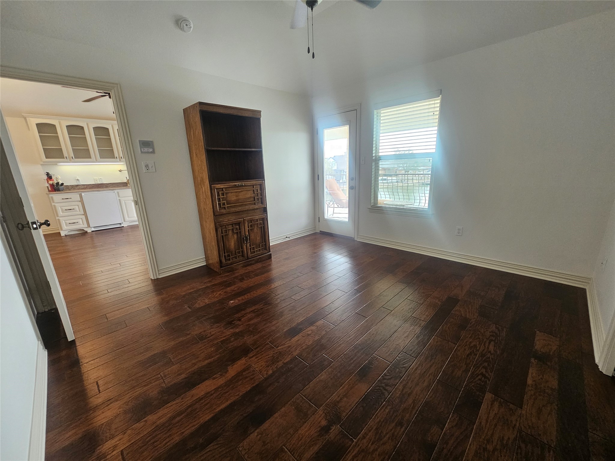1103 Mallard Way Granbury TX 76048