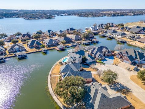 1103 Mallard Way Granbury TX 76048