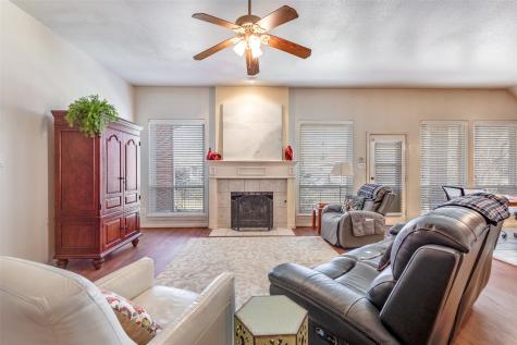 3016 Deer Trail Mckinney TX 75071