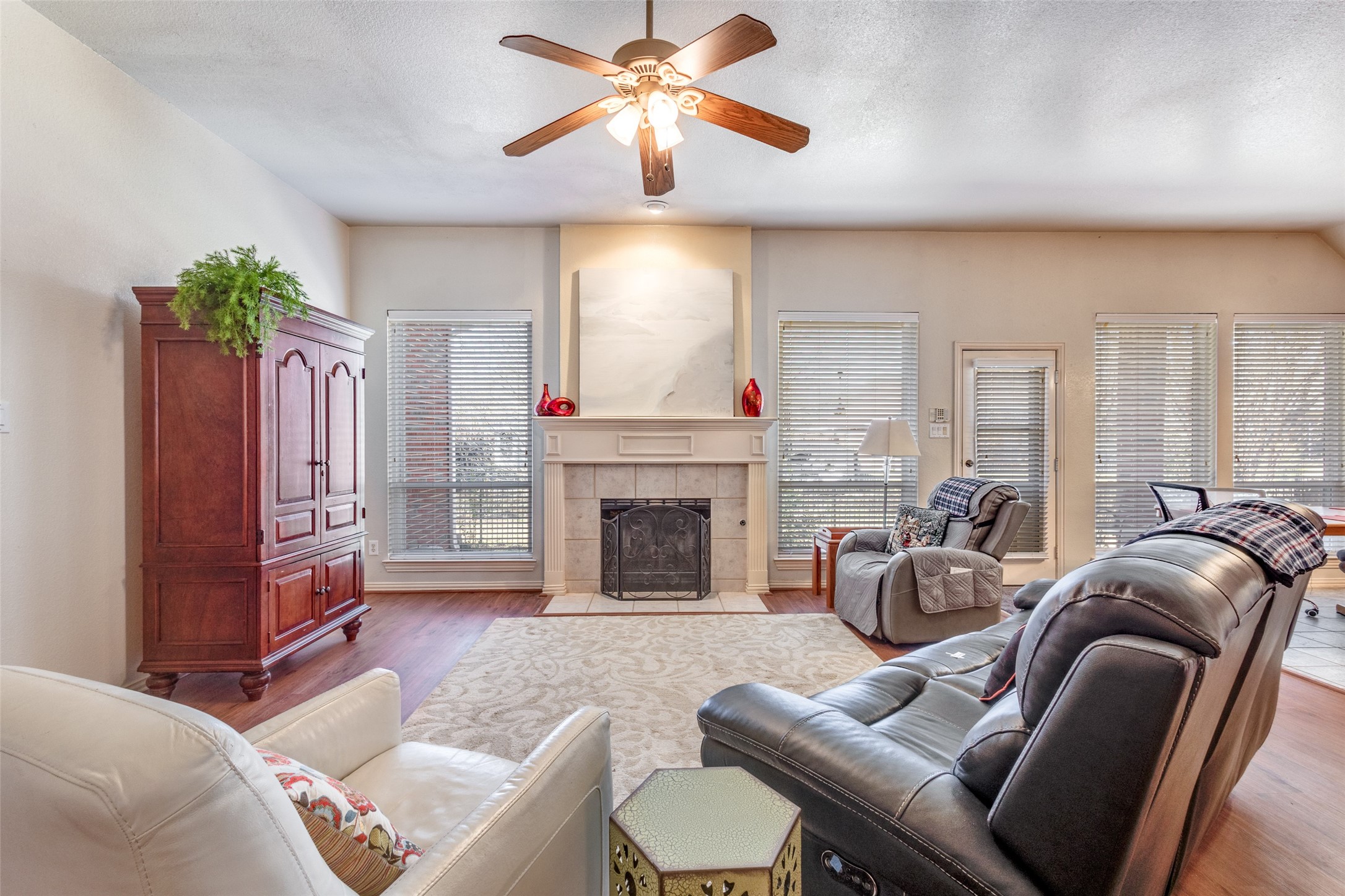 3016 Deer Trail Mckinney TX 75071