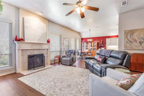 3016 Deer Trail Mckinney TX 75071
