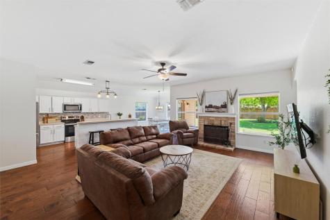 348 Meador Lane Burleson TX 76028