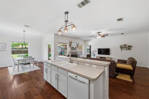 348 Meador Lane Burleson TX 76028