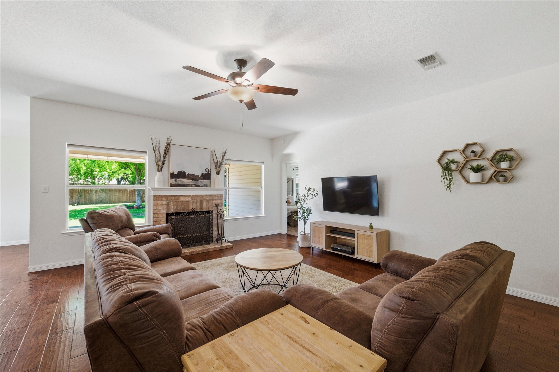348 Meador Lane Burleson TX 76028