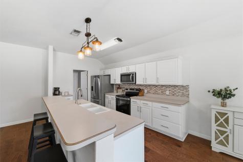 348 Meador Lane Burleson TX 76028