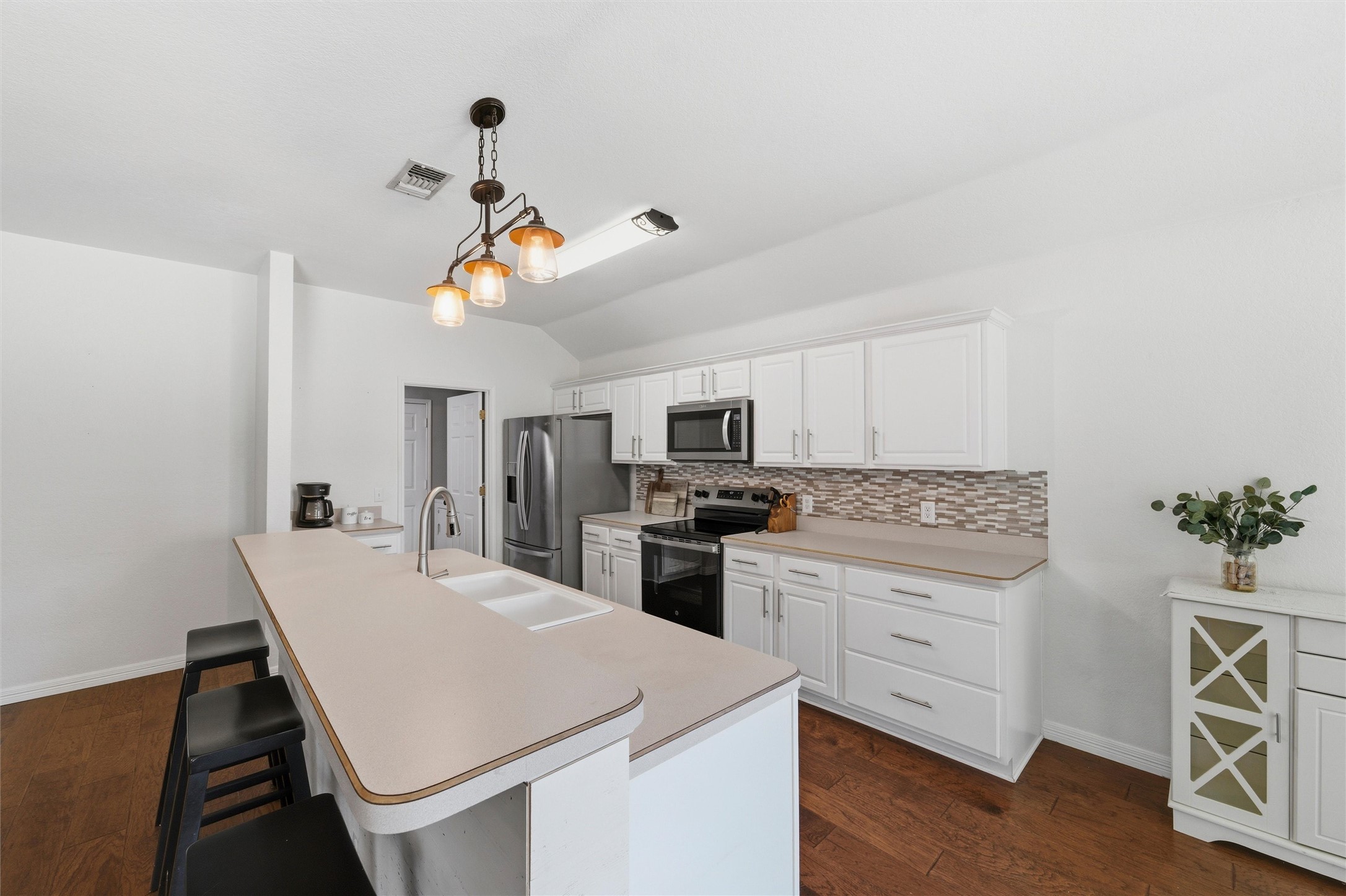 348 Meador Lane Burleson TX 76028