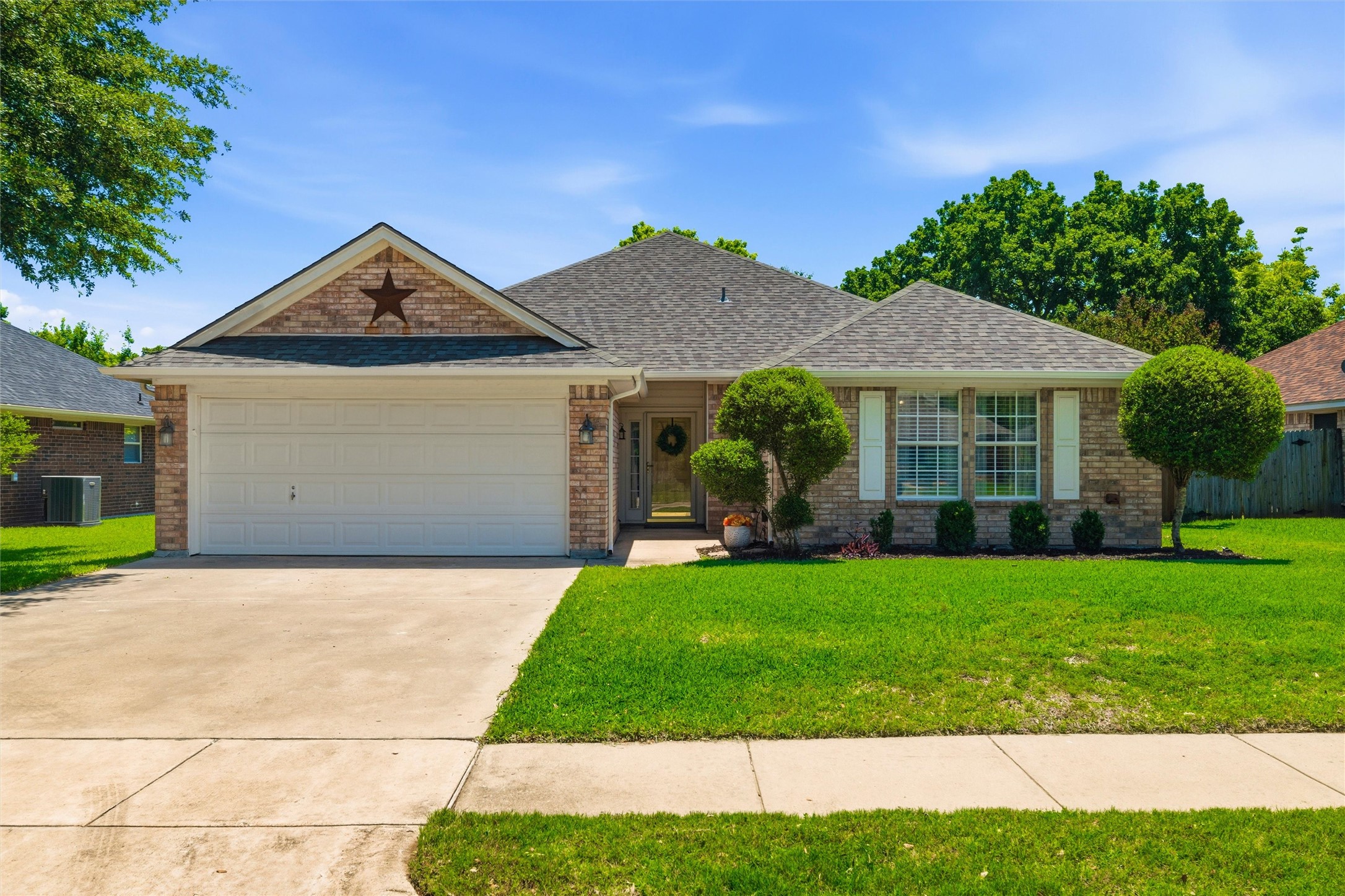 348 Meador Lane Burleson TX 76028