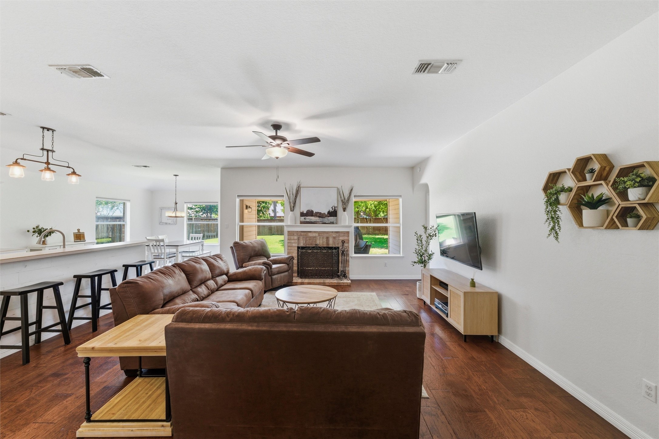 348 Meador Lane Burleson TX 76028