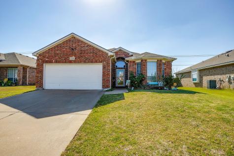 1209 Spanish Moss Drive Burleson TX 76028