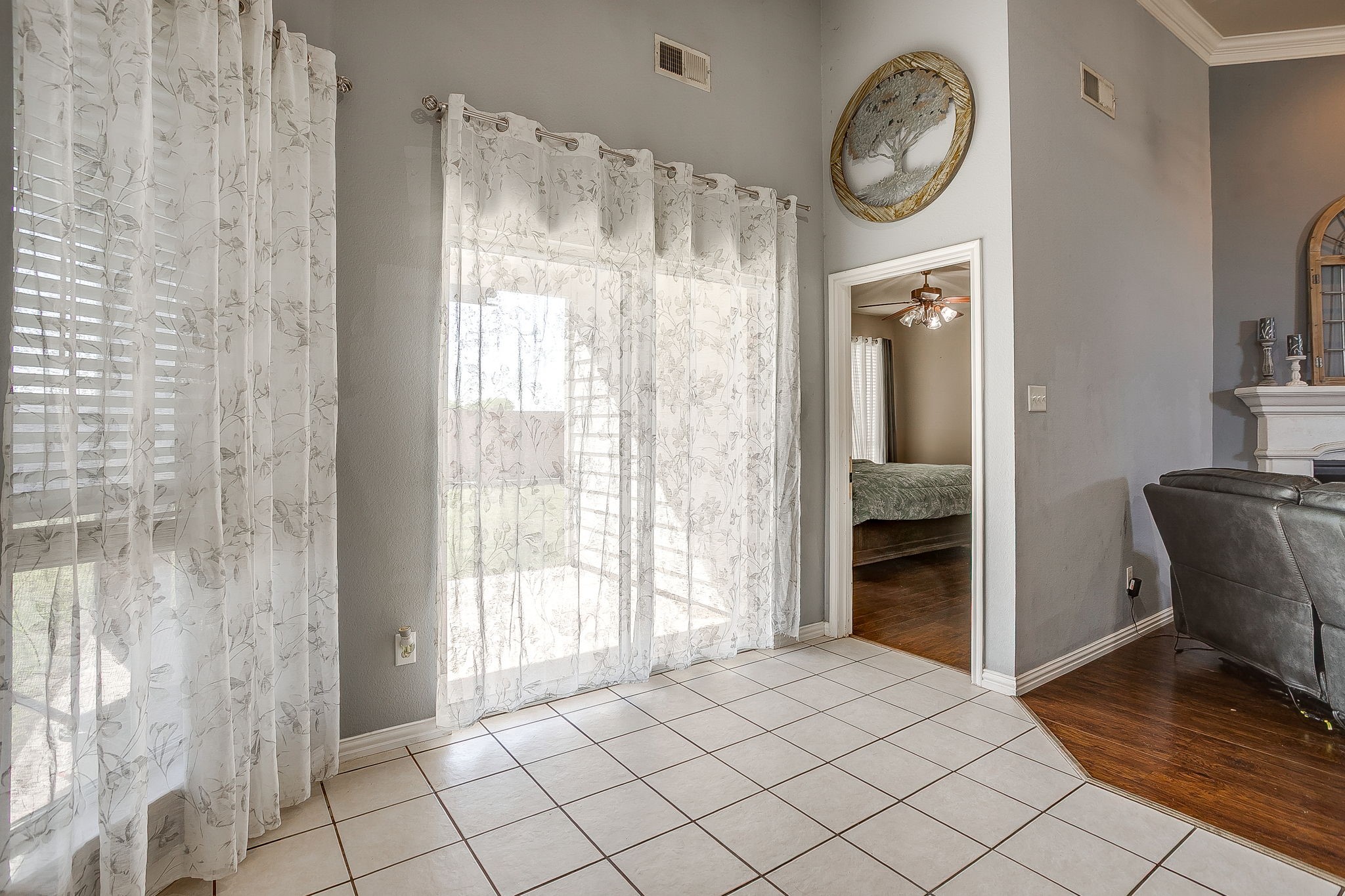 1209 Spanish Moss Drive Burleson TX 76028
