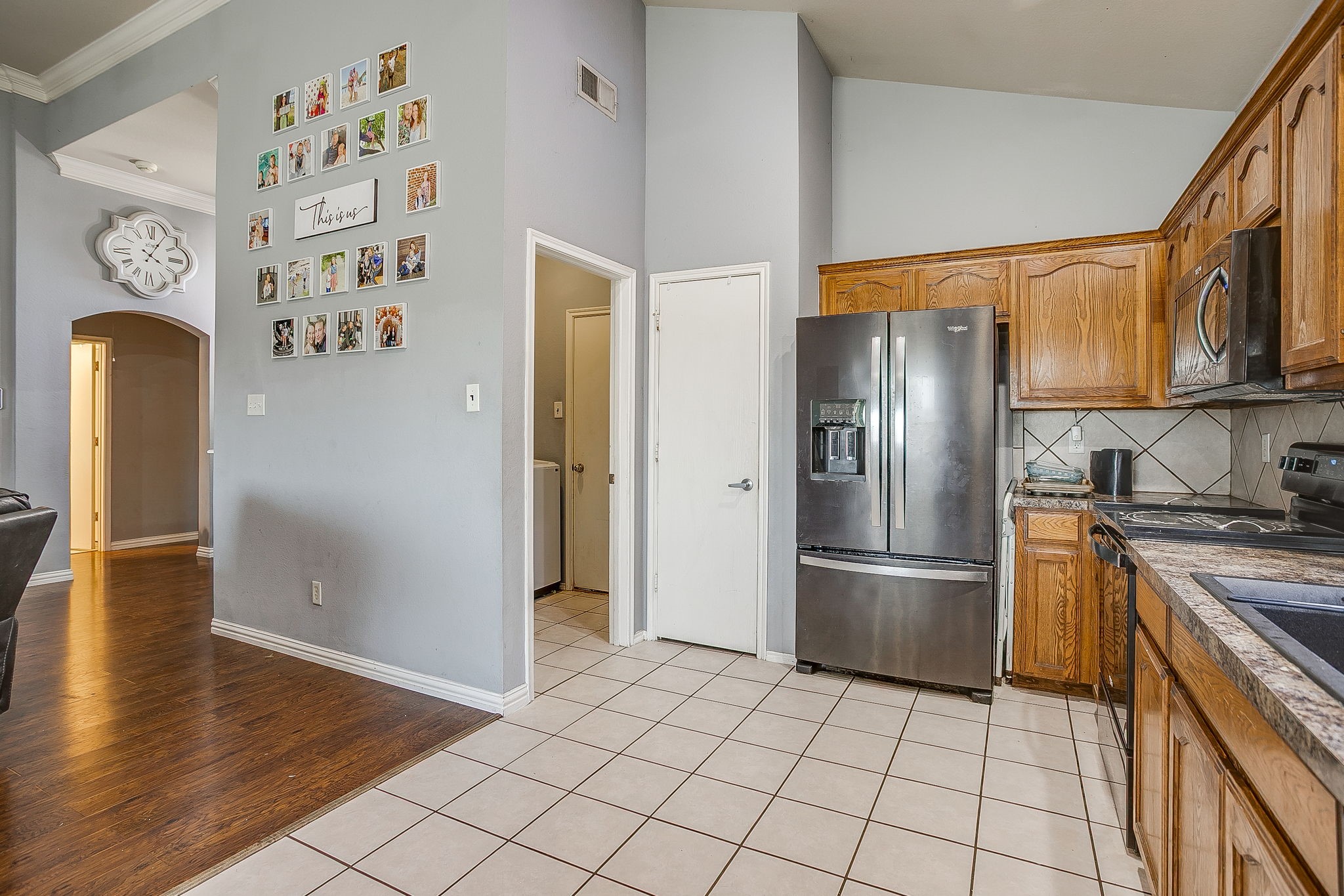 1209 Spanish Moss Drive Burleson TX 76028