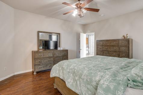 1209 Spanish Moss Drive Burleson TX 76028