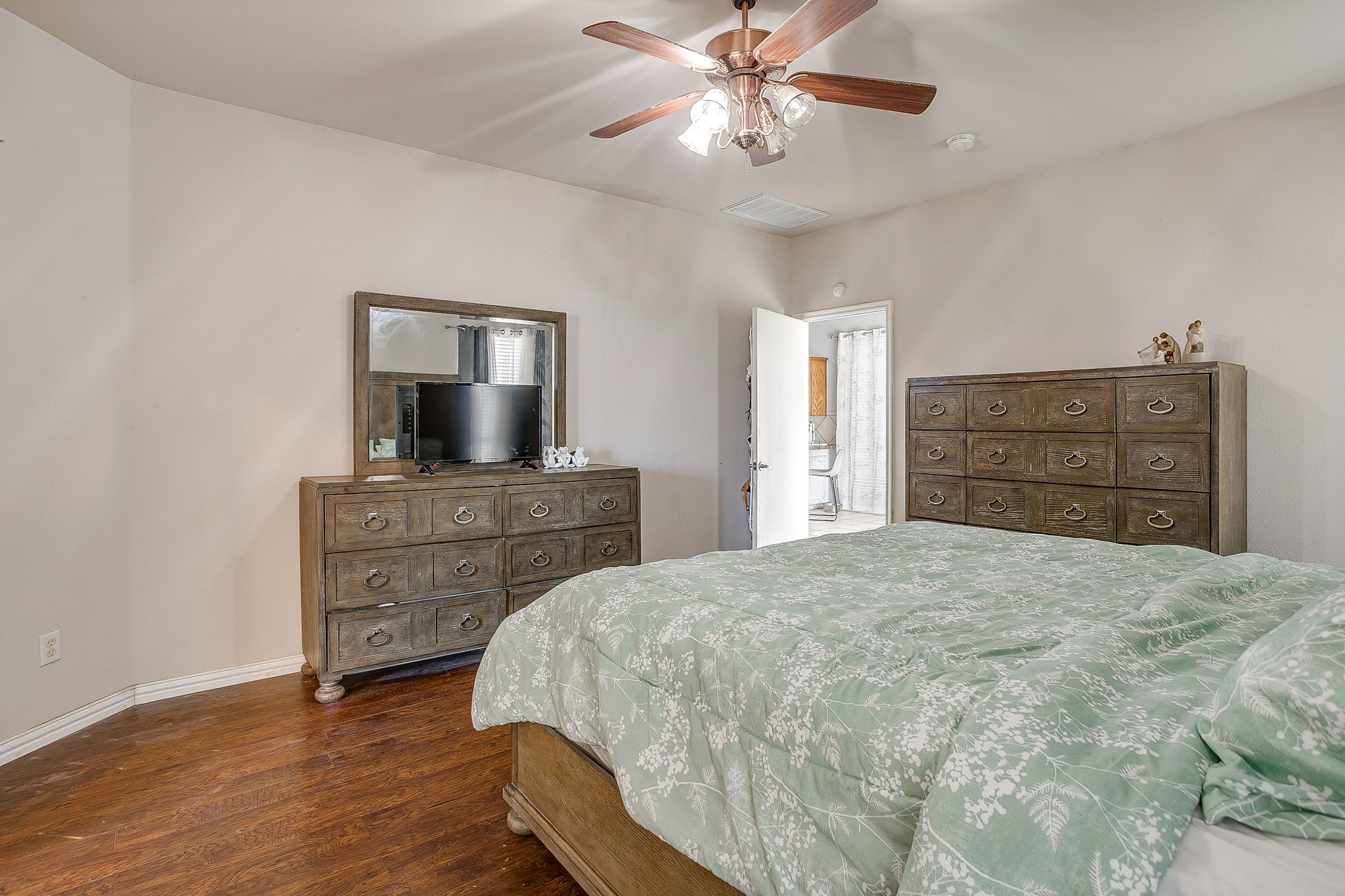 1209 Spanish Moss Drive Burleson TX 76028