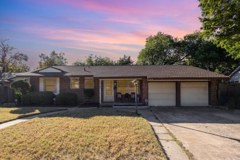 808 Ravenwood Drive Arlington TX 76013