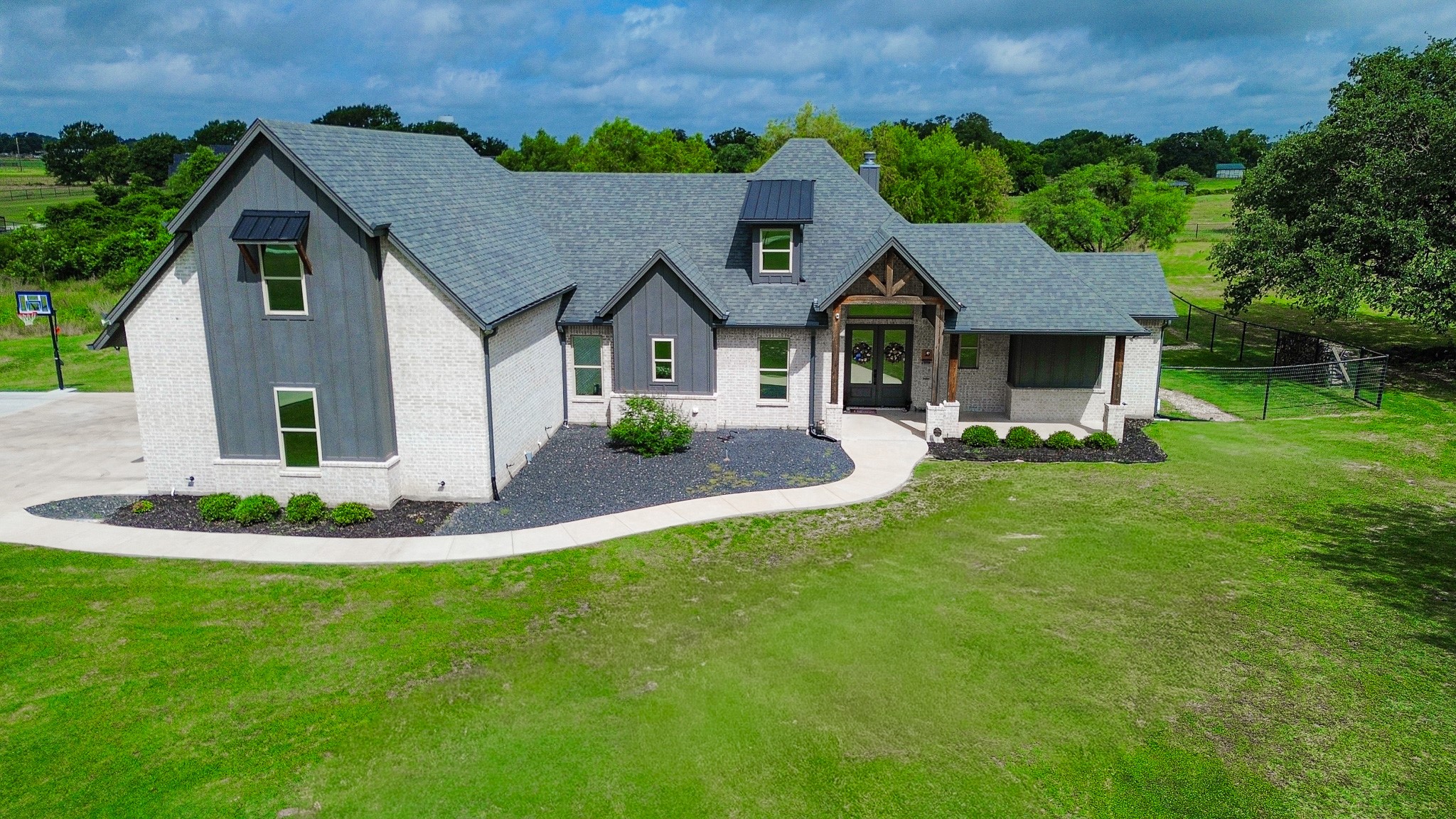 Weatherford TX, 401 Spring Valley Road