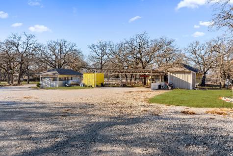 114 Private Road 2387 Alvord TX 76225