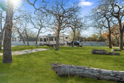114 Private Road 2387 Alvord TX 76225