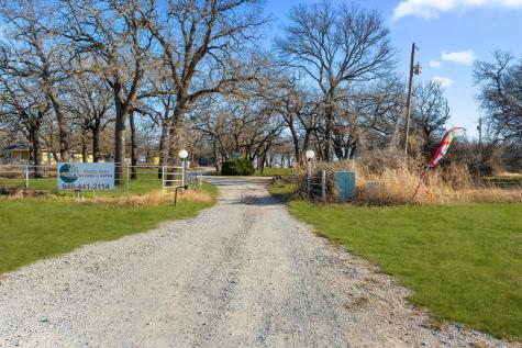 114 Private Road 2387 Alvord TX 76225