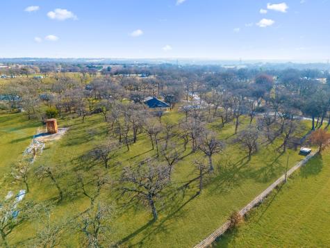 114 Private Road 2387 Alvord TX 76225