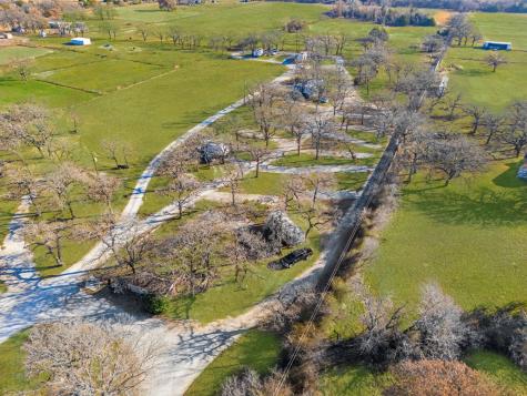 114 Private Road 2387 Alvord TX 76225