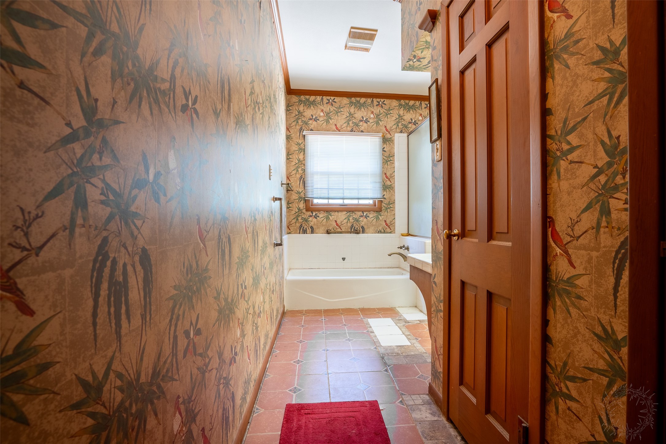 908 W Barnes Avenue Comanche TX 76442