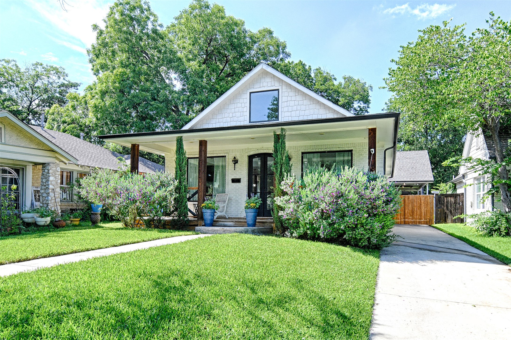 1323 Lansford Avenue Dallas TX 75224