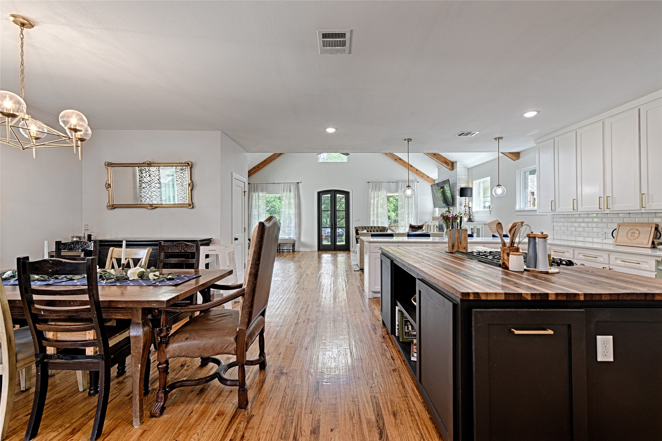 1323 Lansford Avenue Dallas TX 75224