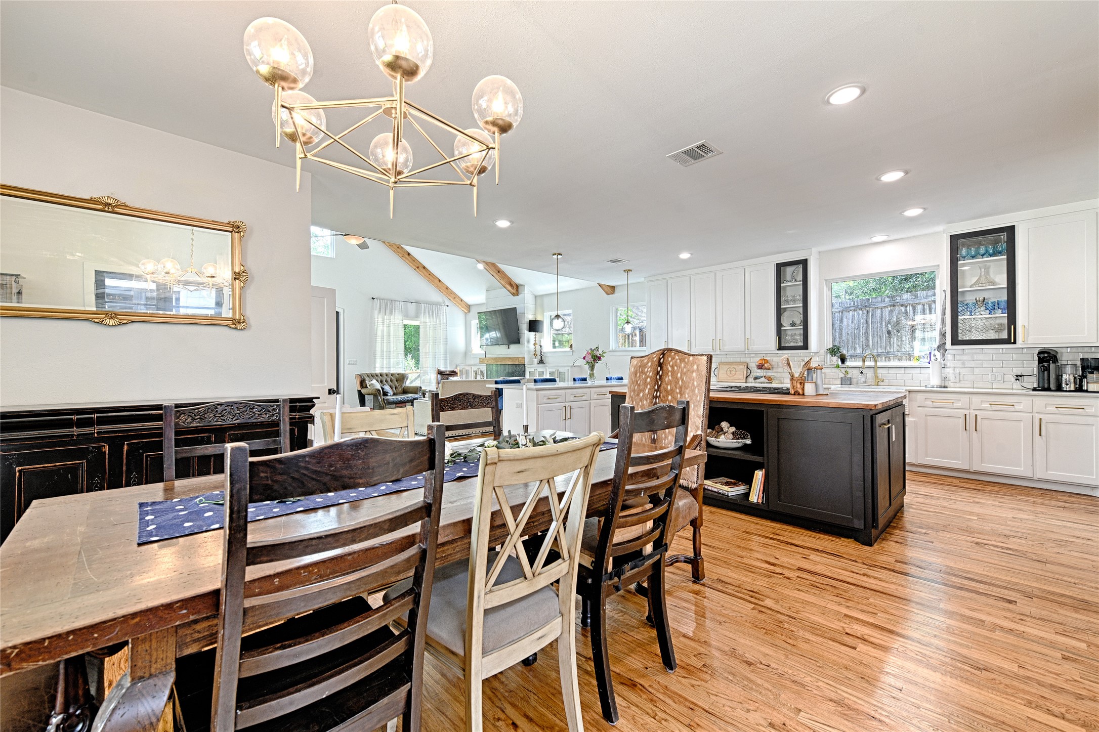 1323 Lansford Avenue Dallas TX 75224