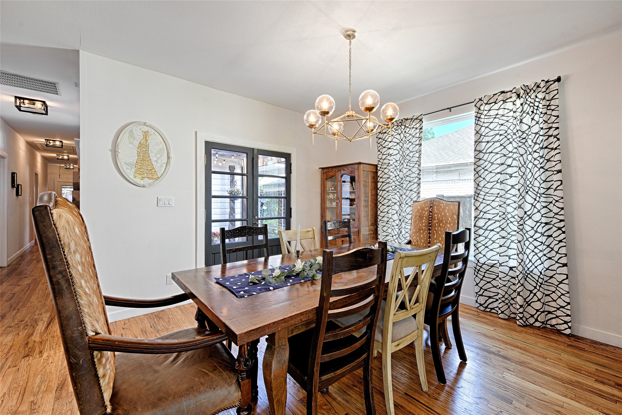 1323 Lansford Avenue Dallas TX 75224