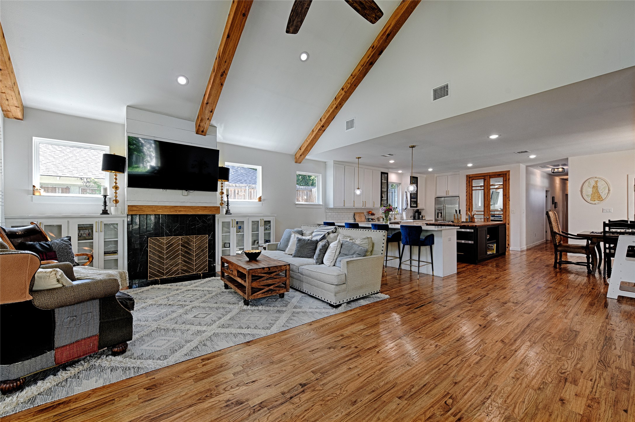 1323 Lansford Avenue Dallas TX 75224