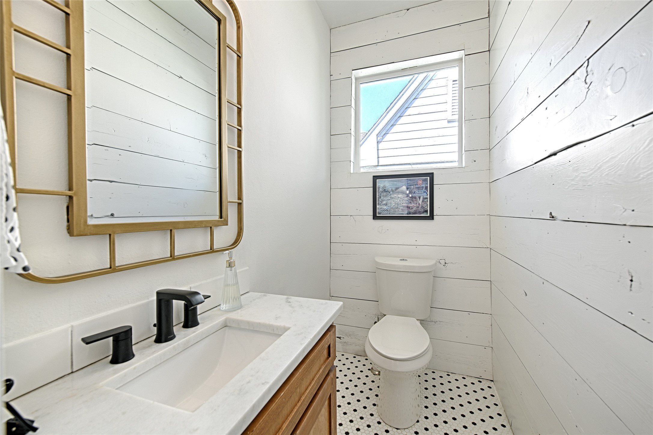 1323 Lansford Avenue Dallas TX 75224