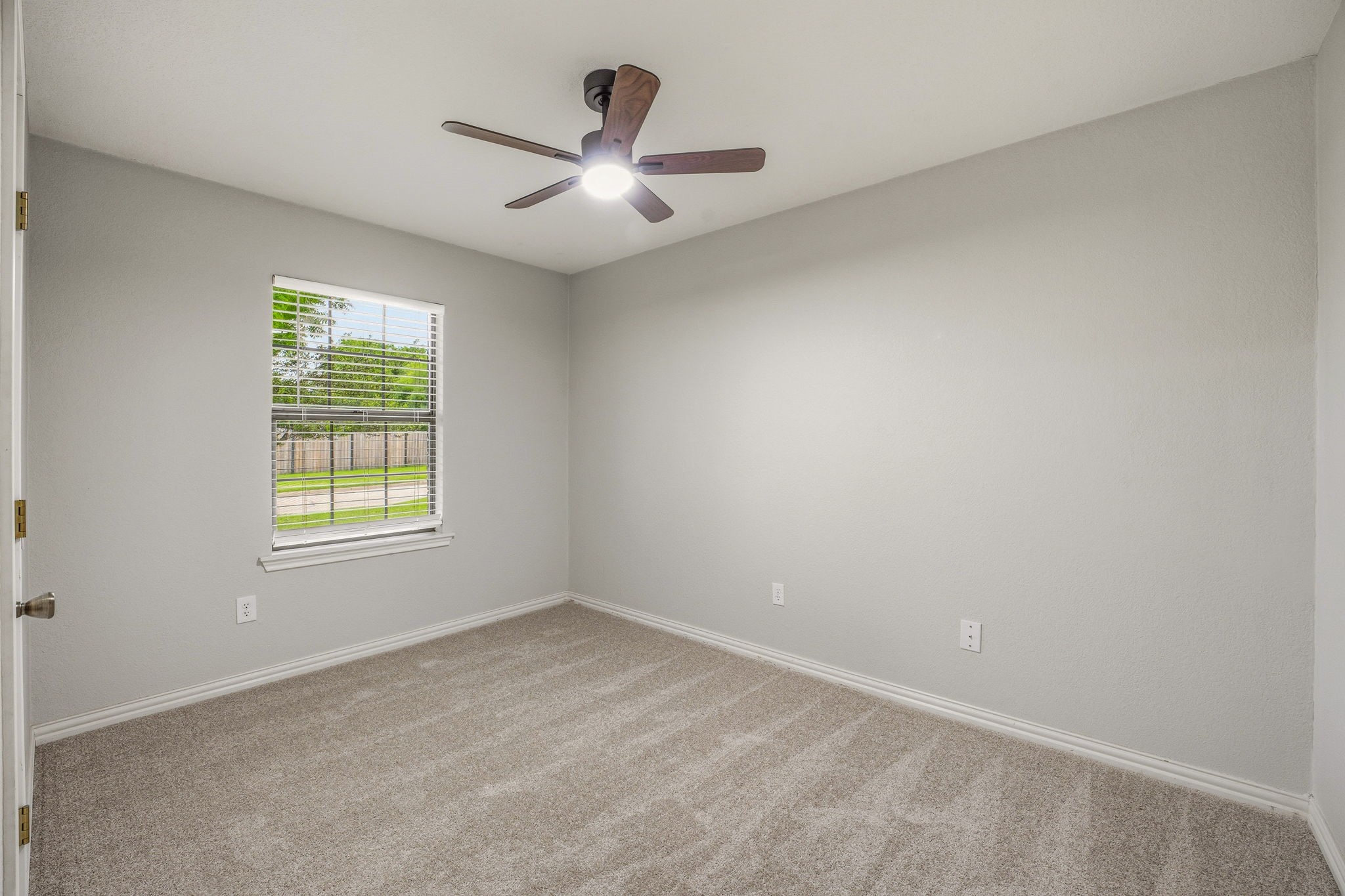 1414 W Torrey Street Granbury TX 76048