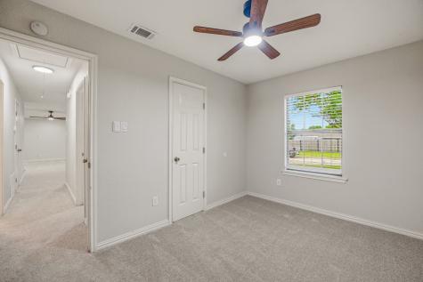 1414 W Torrey Street Granbury TX 76048