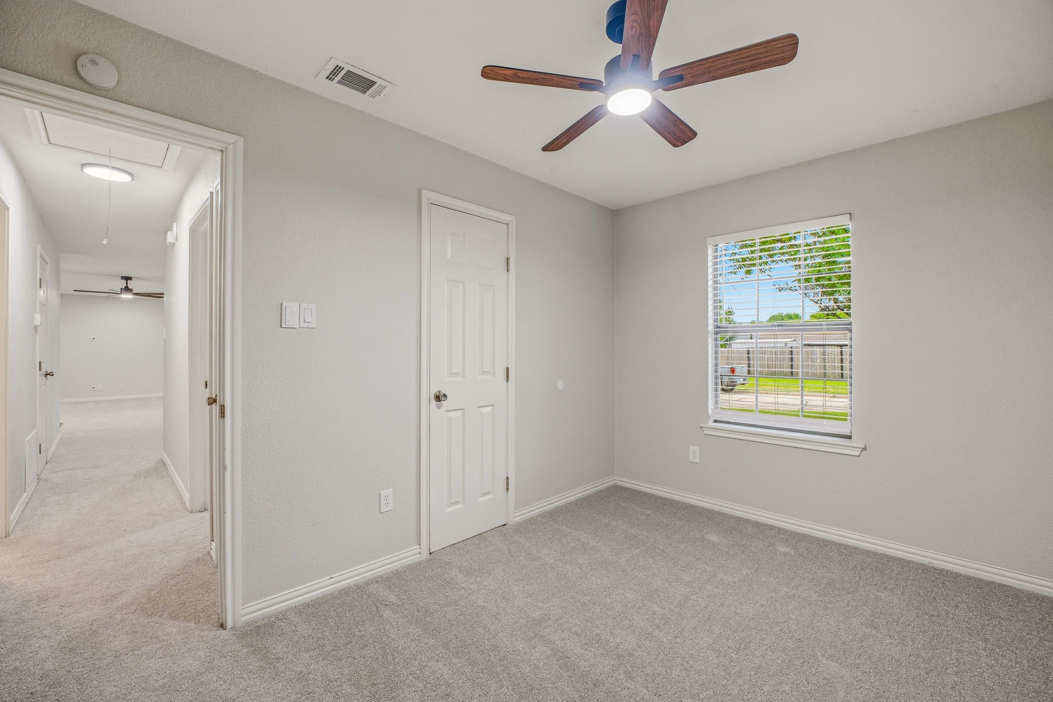 1414 W Torrey Street Granbury TX 76048