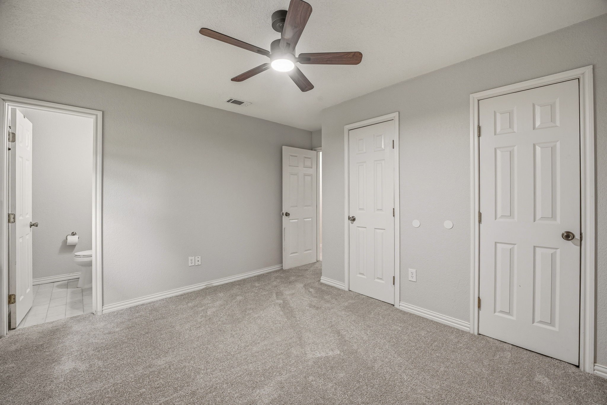 1414 W Torrey Street Granbury TX 76048