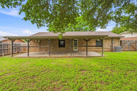 1414 W Torrey Street Granbury TX 76048