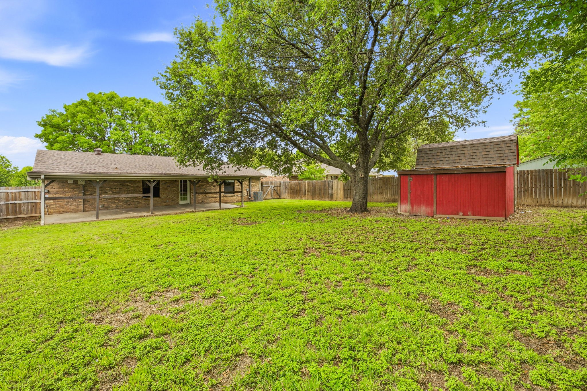 1414 W Torrey Street Granbury TX 76048