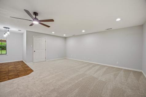 1414 W Torrey Street Granbury TX 76048