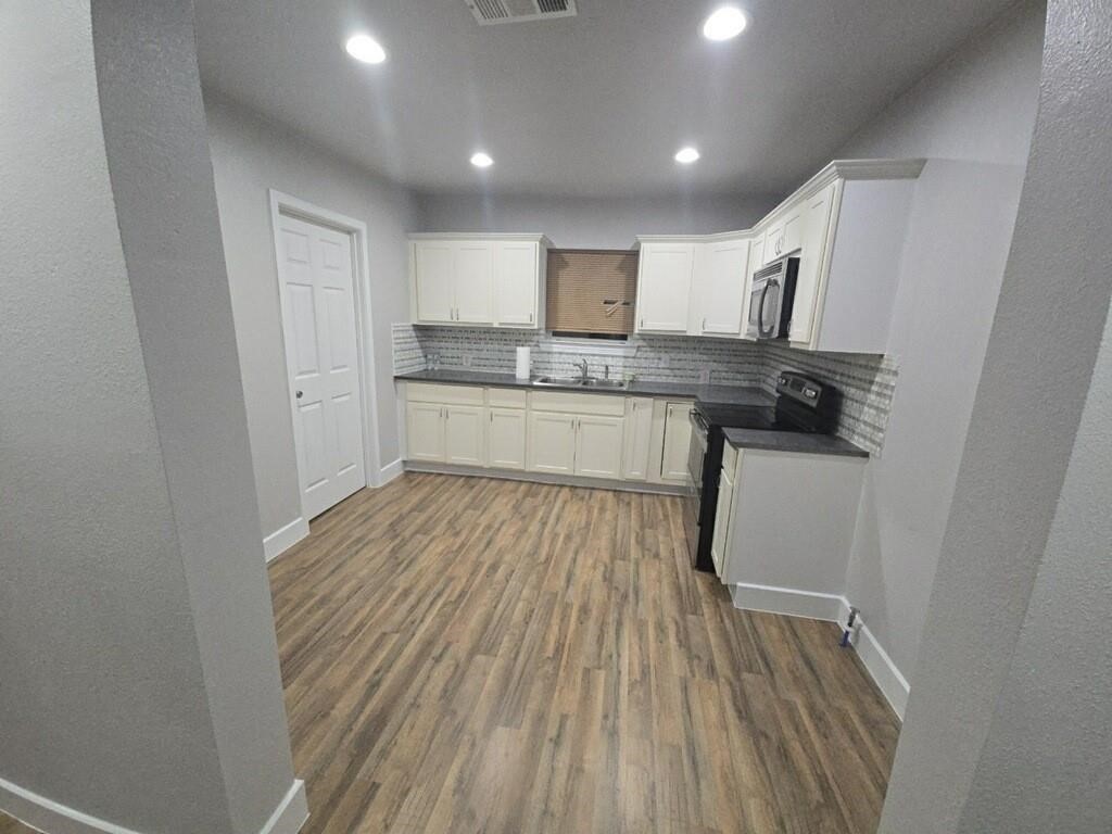 621 E 8th Street Bonham TX 75418