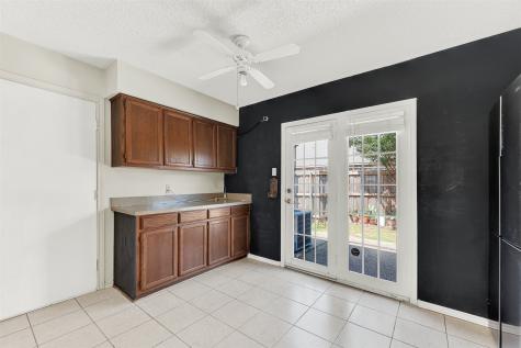 1013 Wakefield Drive Garland TX 75040