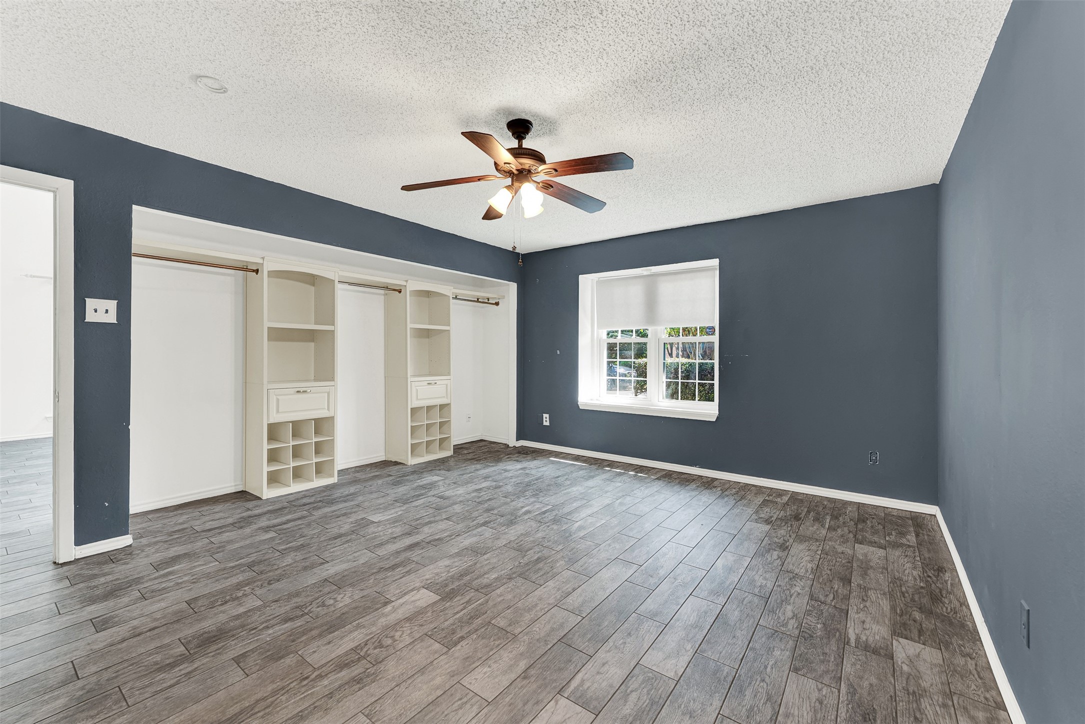 1013 Wakefield Drive Garland TX 75040