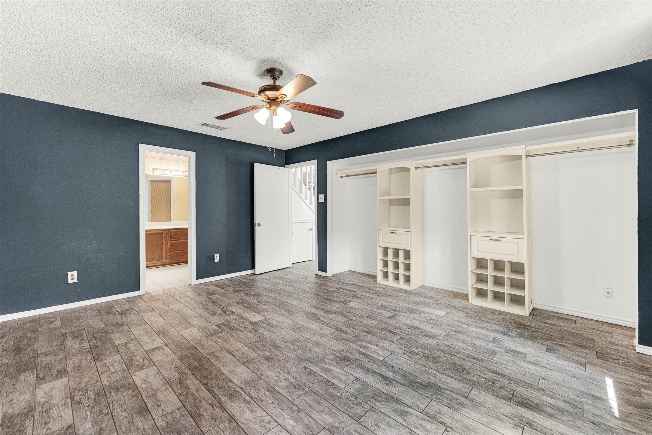 1013 Wakefield Drive Garland TX 75040