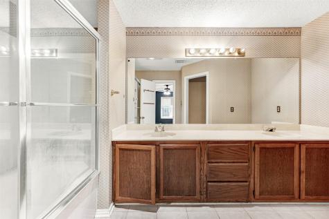 1013 Wakefield Drive Garland TX 75040