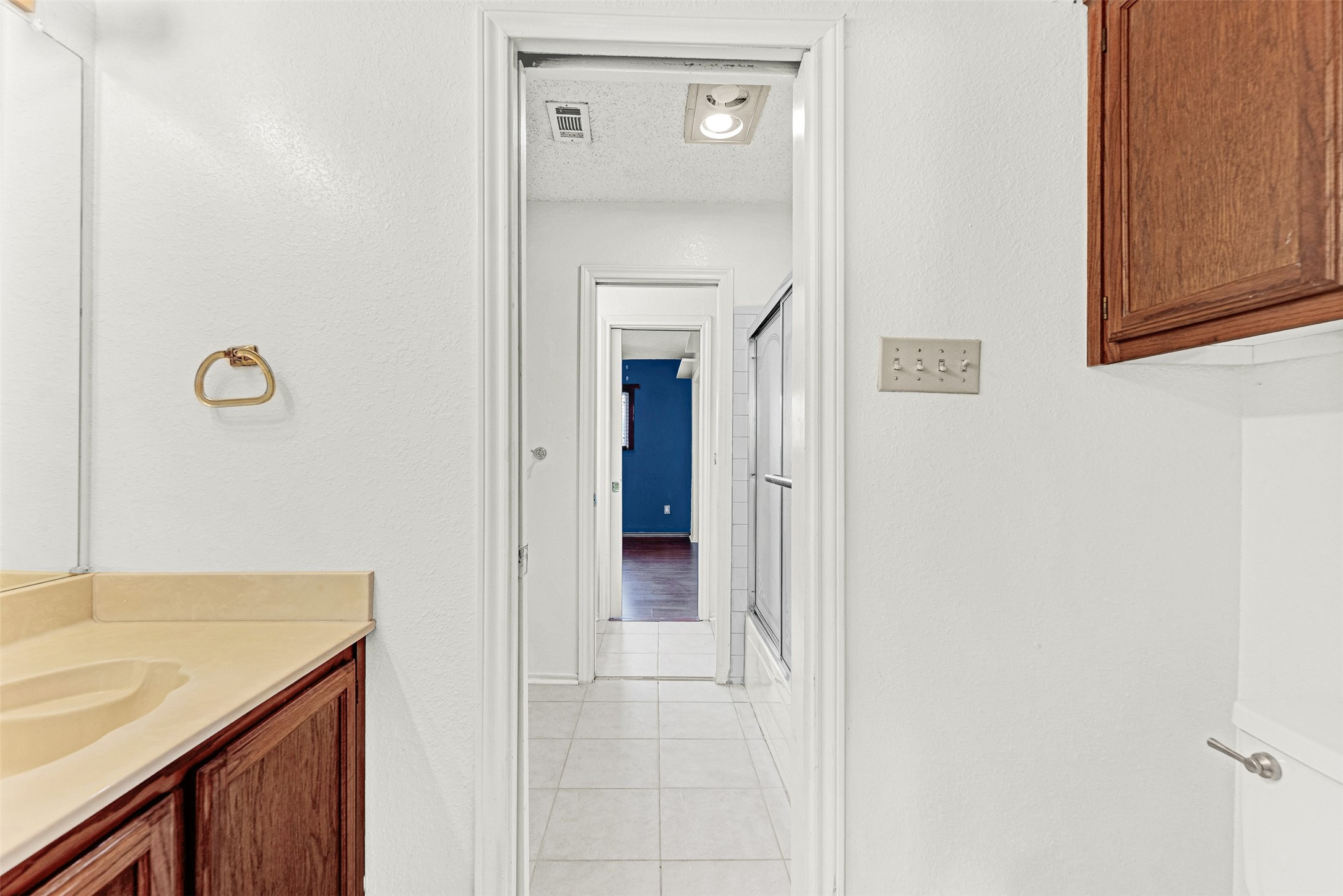 1013 Wakefield Drive Garland TX 75040
