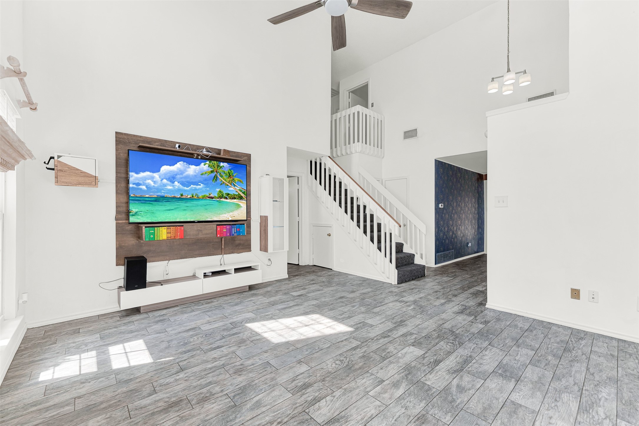 1013 Wakefield Drive Garland TX 75040