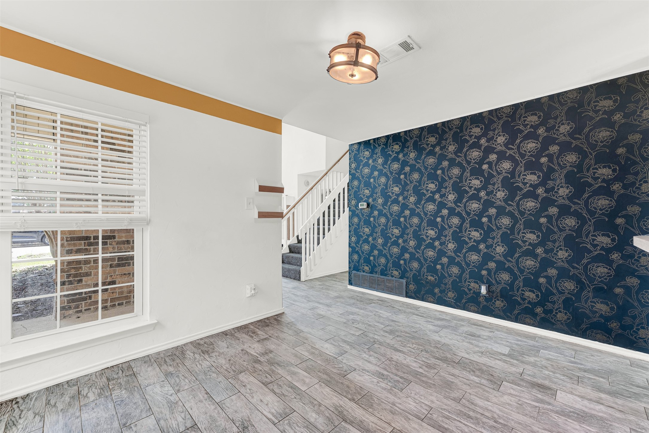 1013 Wakefield Drive Garland TX 75040