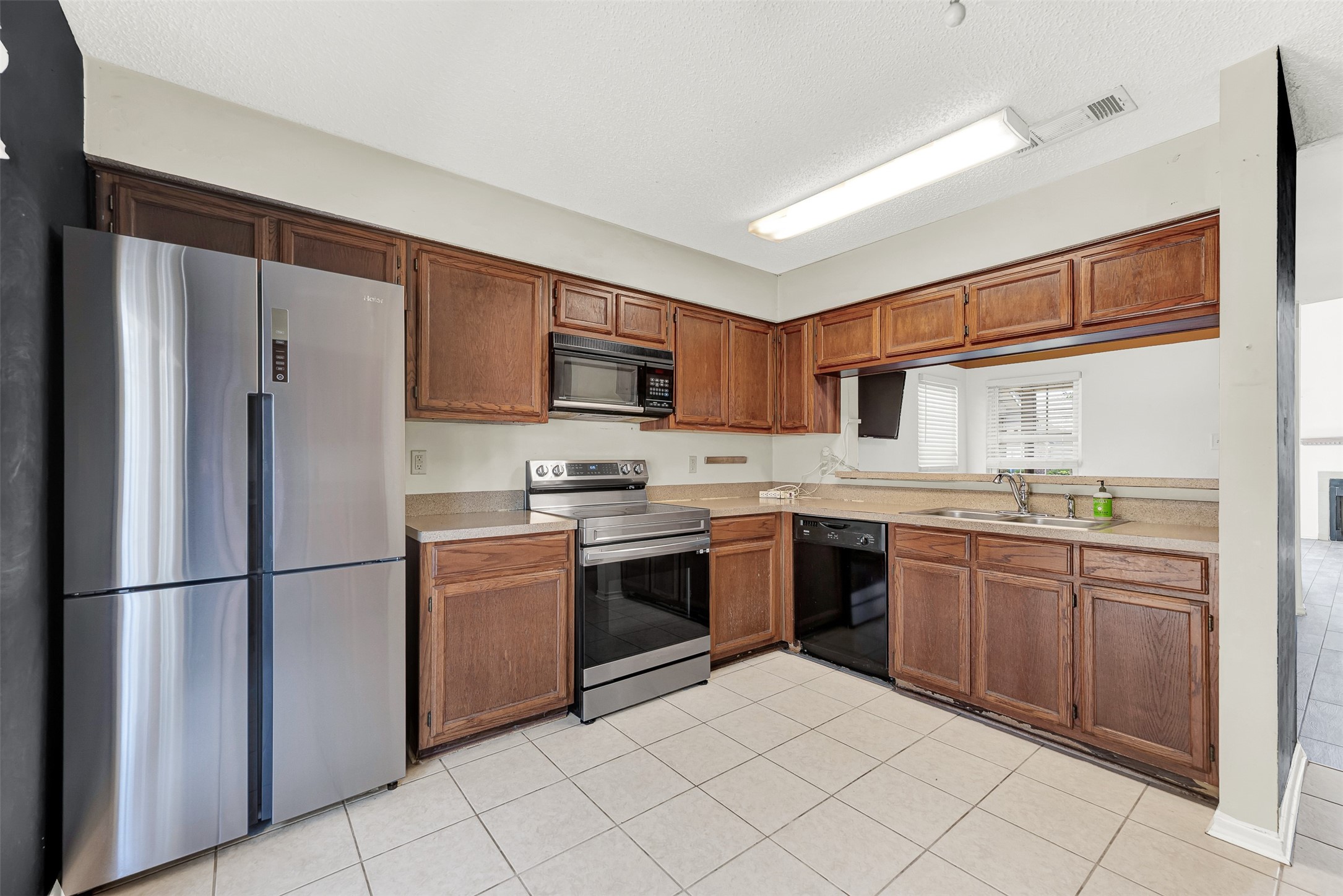 1013 Wakefield Drive Garland TX 75040