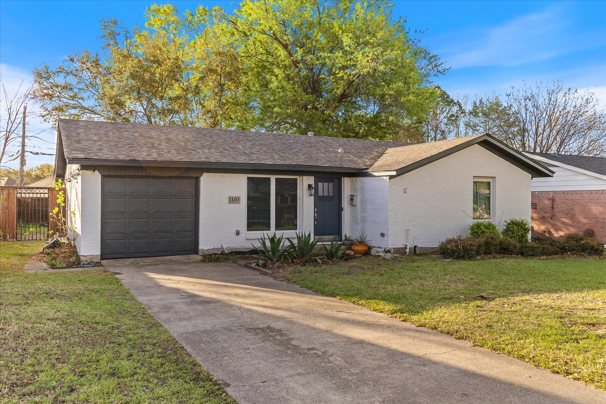 1110 Tosch Lane Mesquite TX 75149