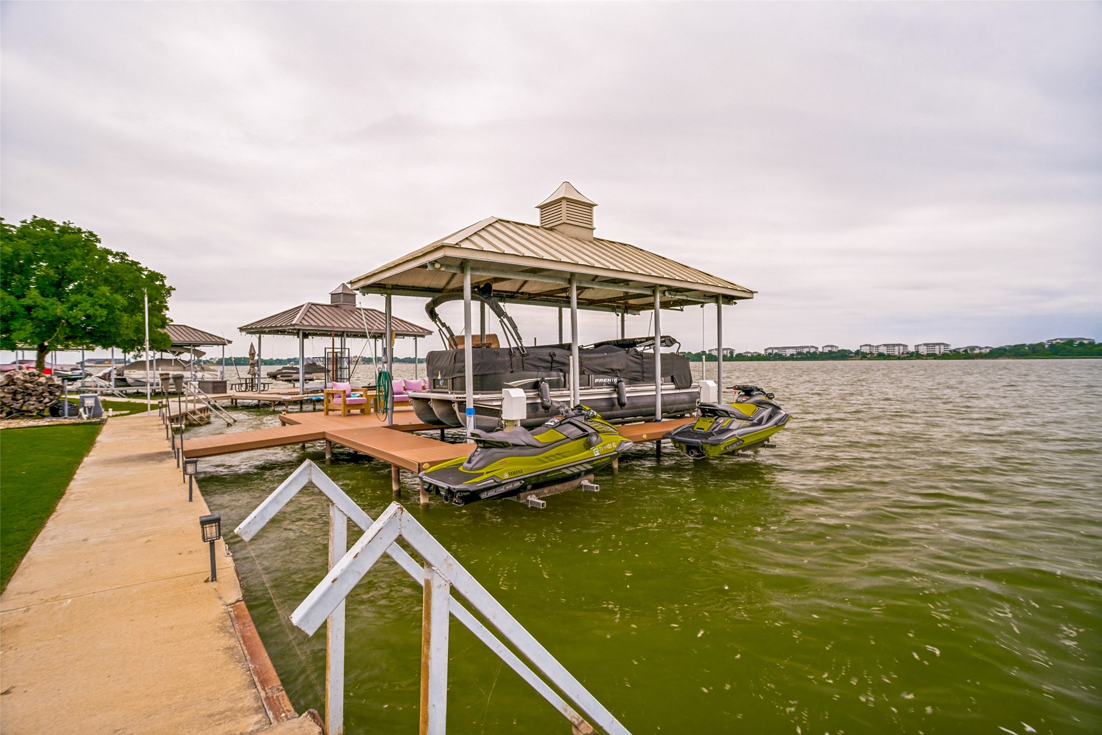 2213 Windjammer Way Rowlett TX 75088