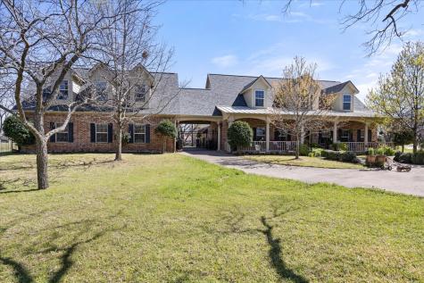 9001 Sawgrass Court Granbury TX 76049